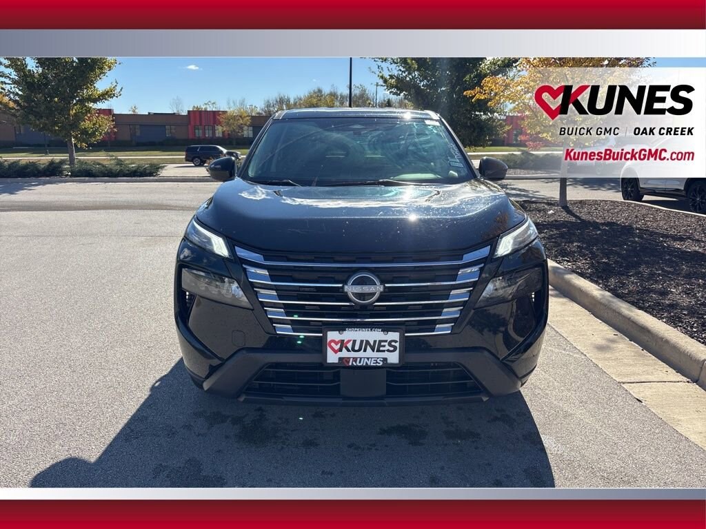 Used 2024 Nissan Rogue SV SUV