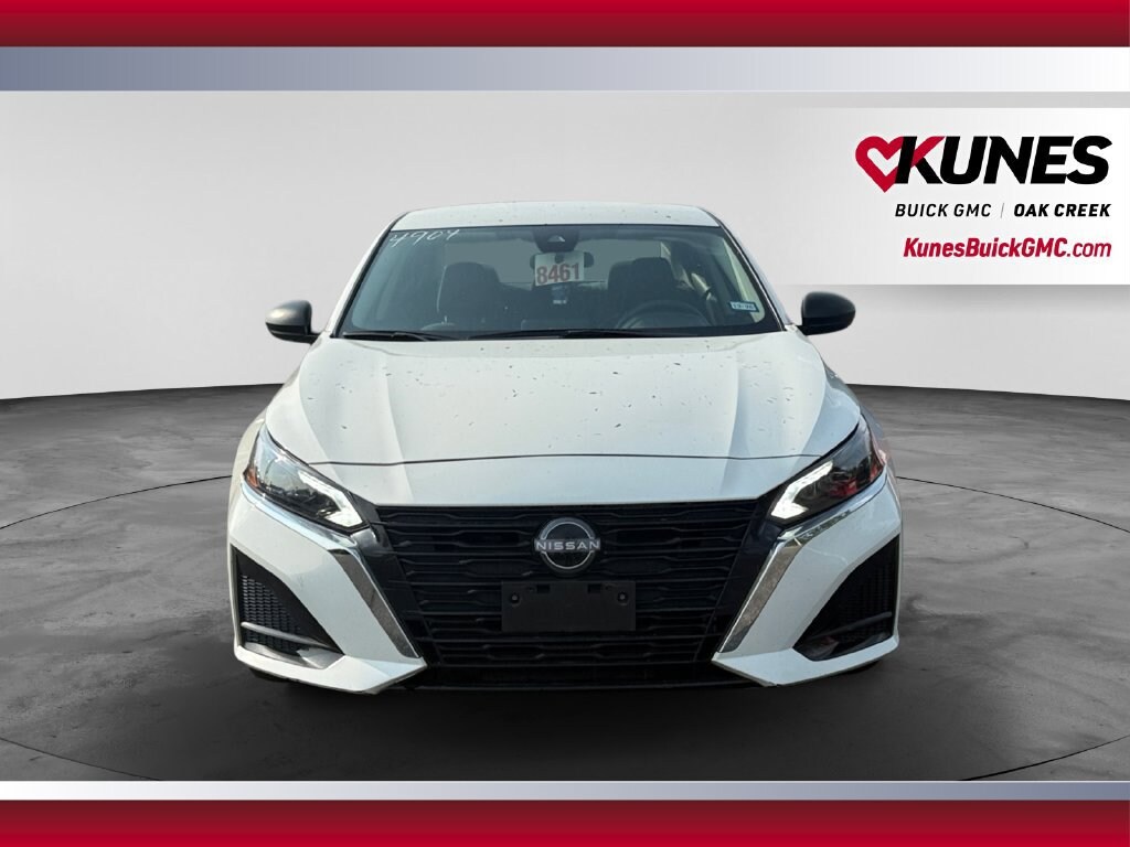 Used 2025 Nissan Altima SV Sedan