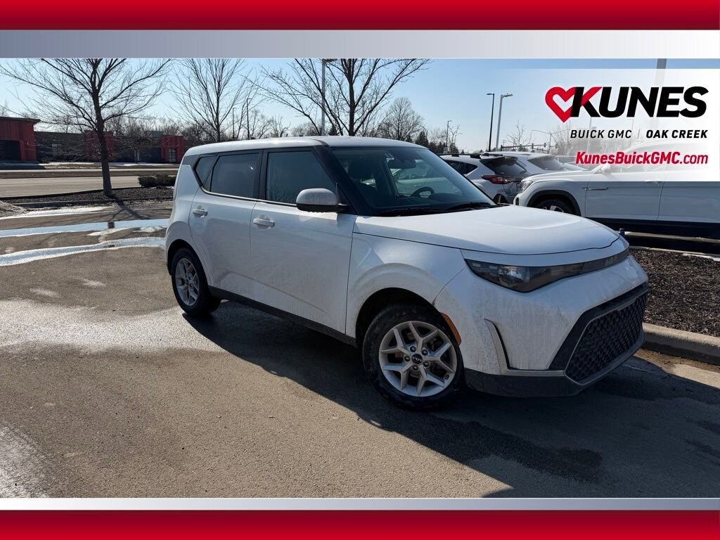 Used 2025 Kia Soul LX Hatchback