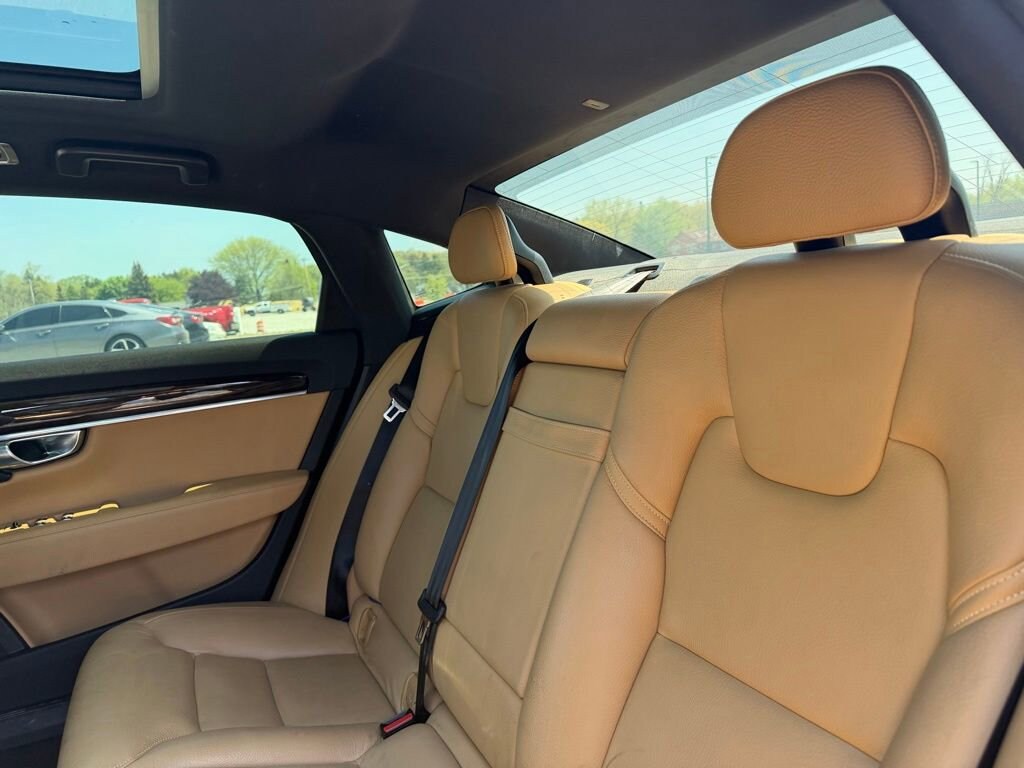 Used 2018 Volvo S90 T6 AWD Momentum Sedan