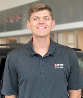 Staff member Justin Douma from 971d6e0c1bb2