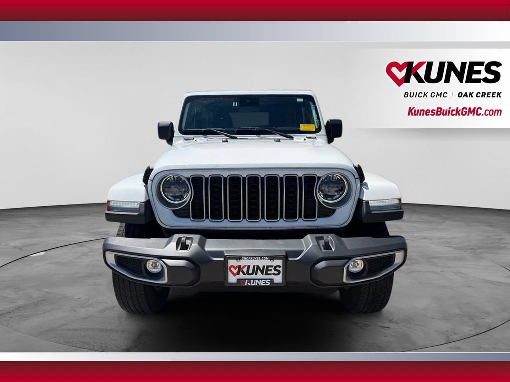 Used 2025 Jeep Wrangler Sahara SUV