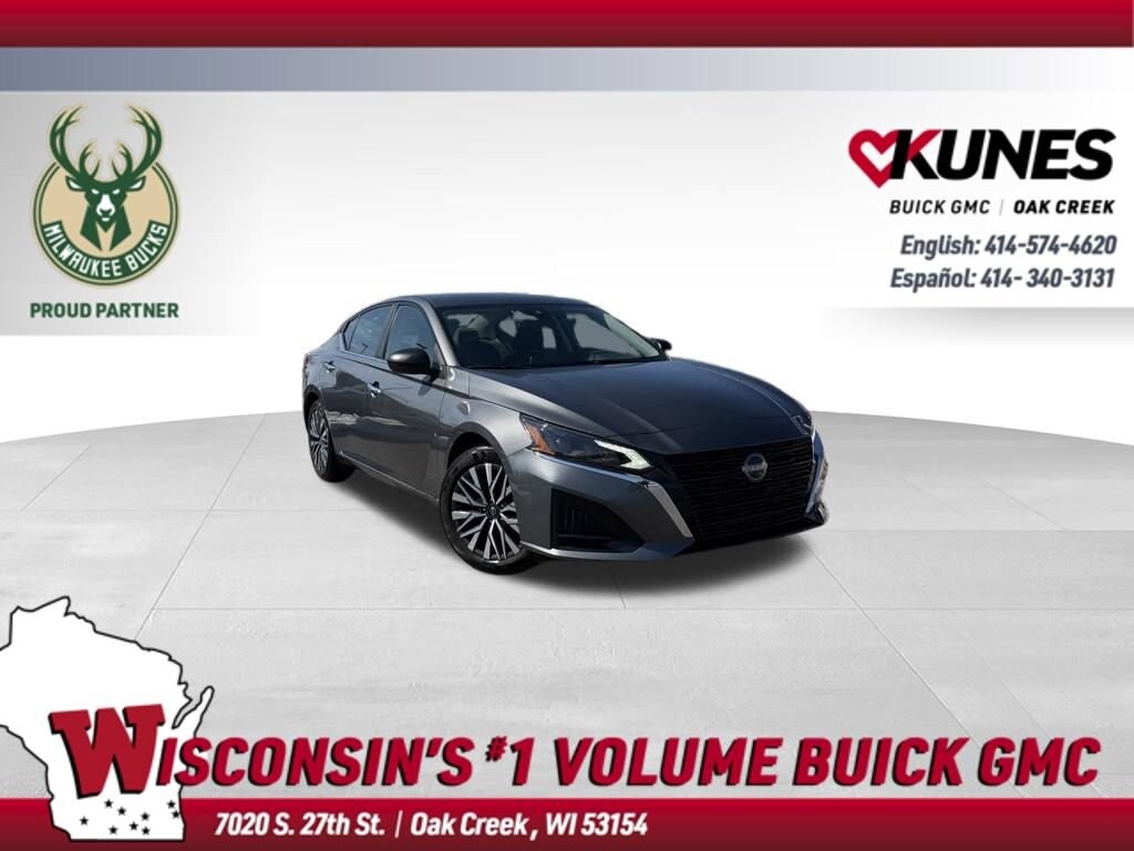 Used 2025 Nissan Altima SV Sedan