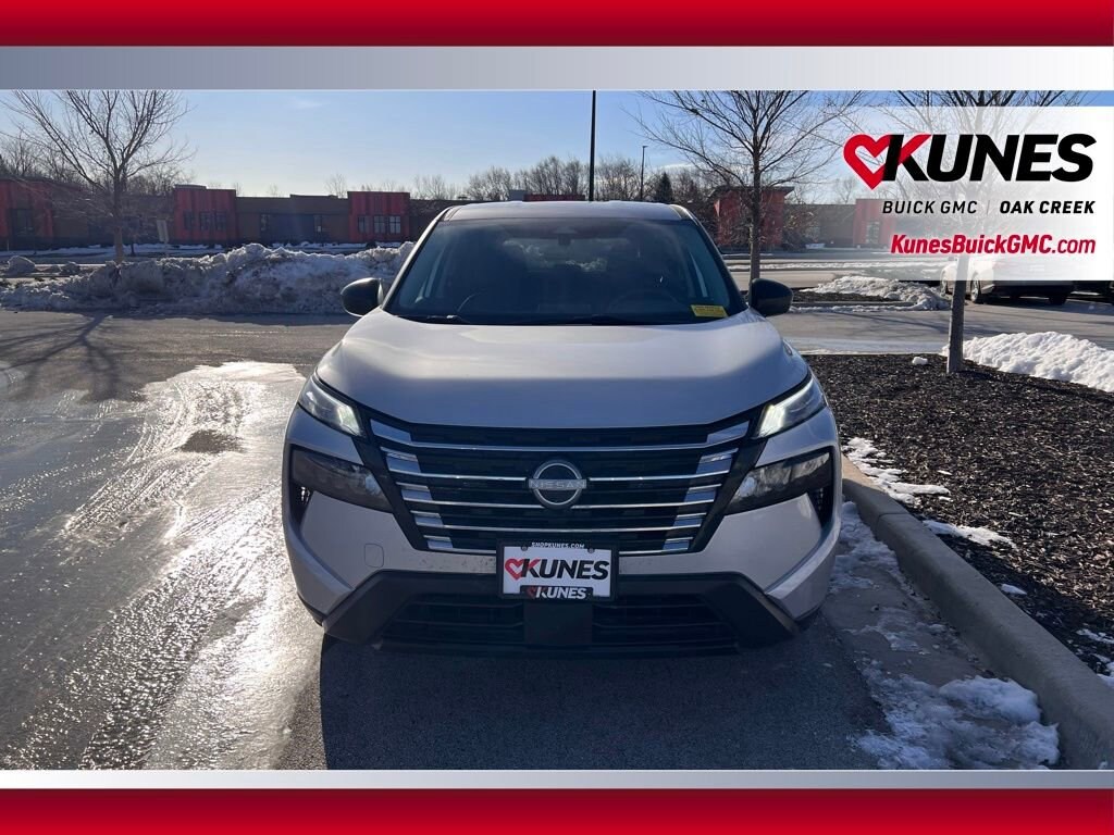 Used 2024 Nissan Rogue S SUV