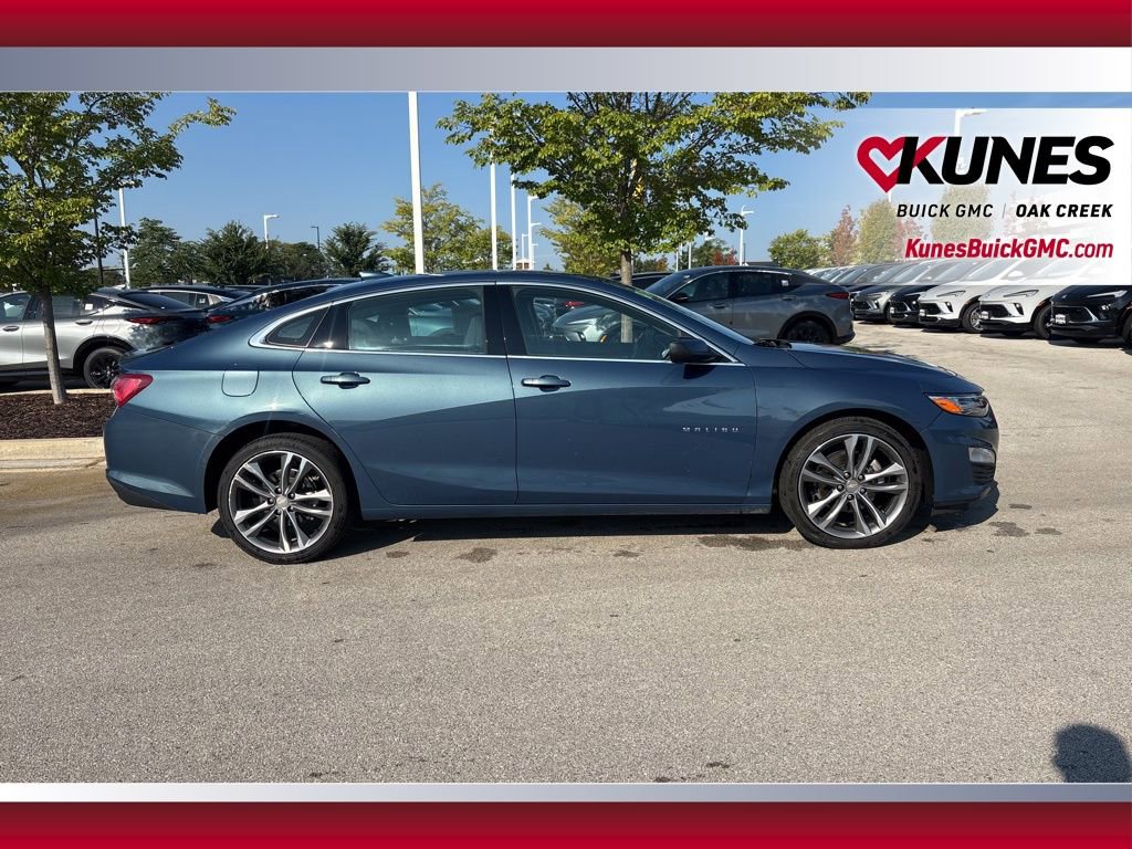2024 Chevrolet Malibu Premier 2LT photo 2
