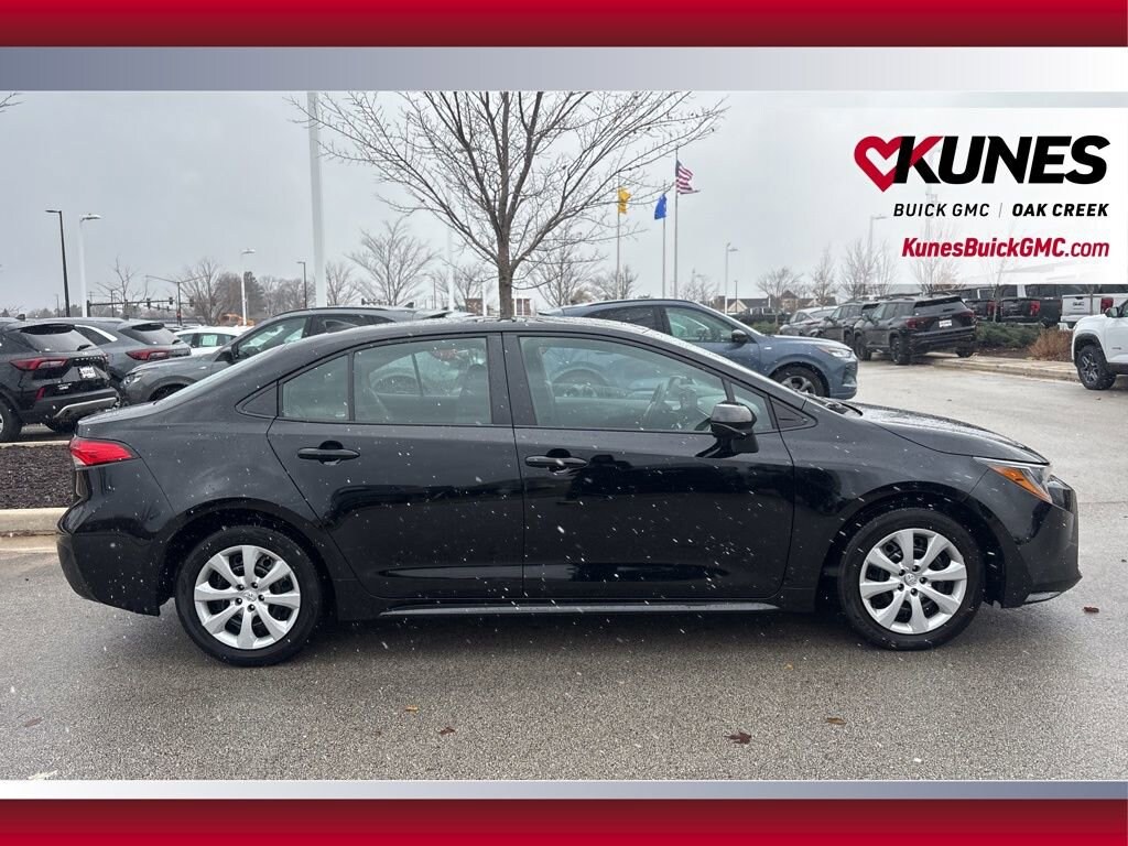 Used 2025 Toyota Corolla LE Sedan