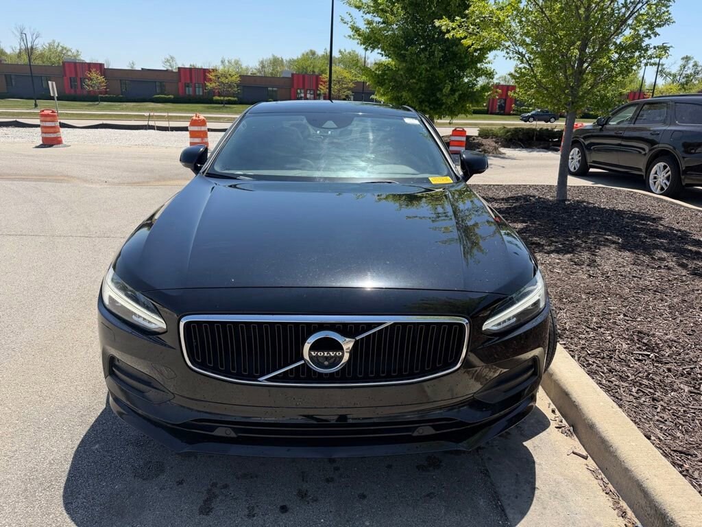 Used 2018 Volvo S90 T6 AWD Momentum Sedan