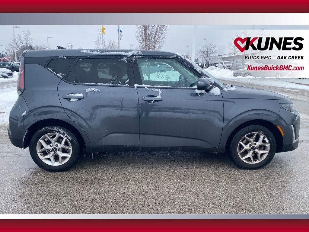 Used 2023 Kia Soul LX Hatchback