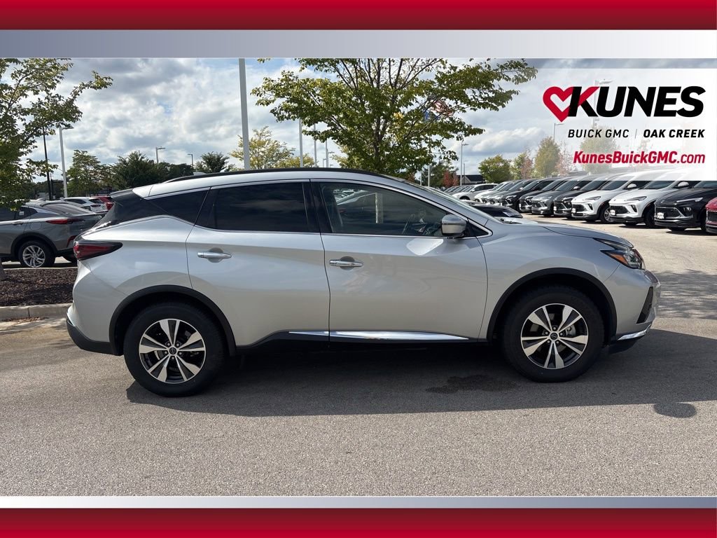 2023 Nissan Murano SV photo 2