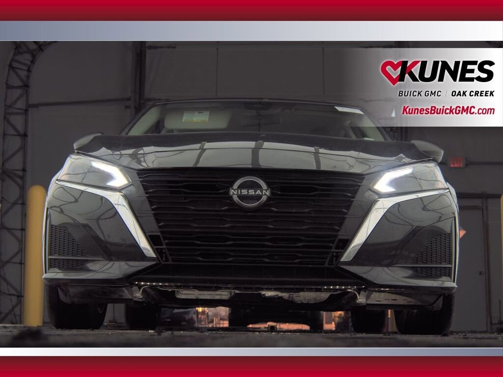 Used 2024 Nissan Altima 2.5 SV Sedan