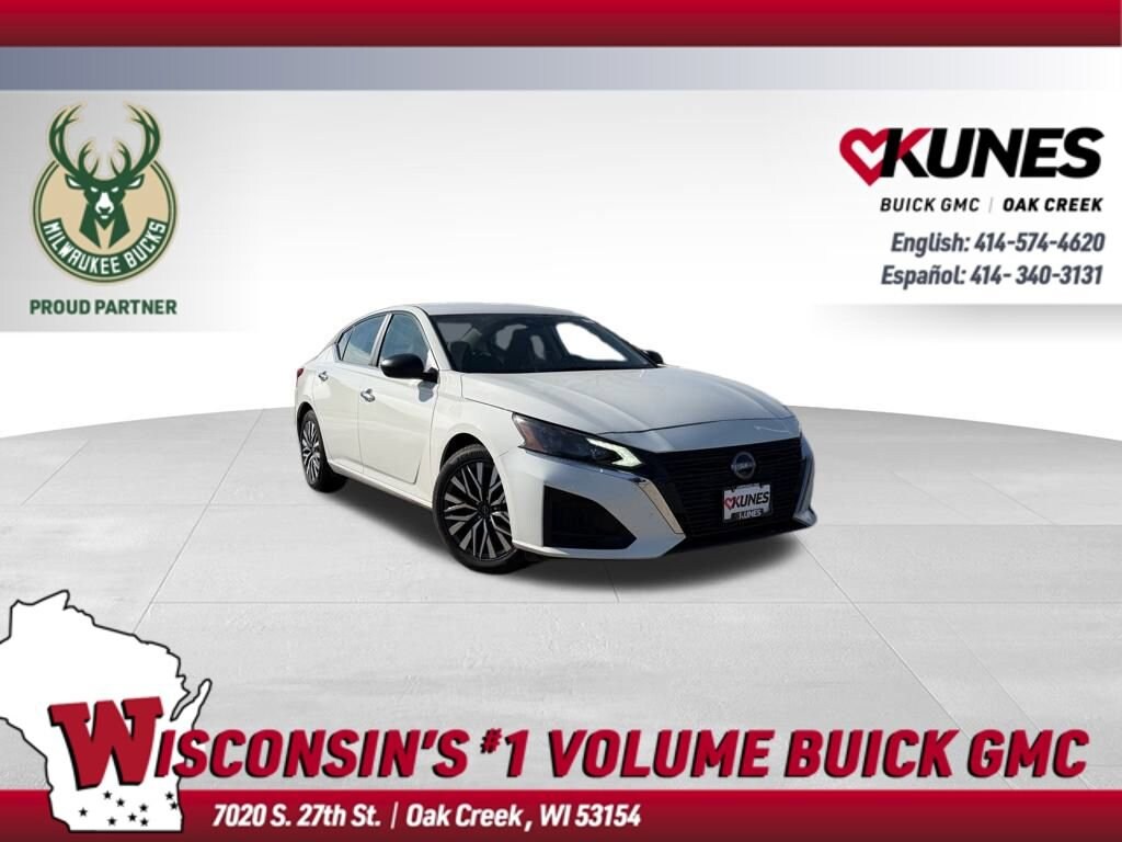 Used 2025 Nissan Altima SV Sedan