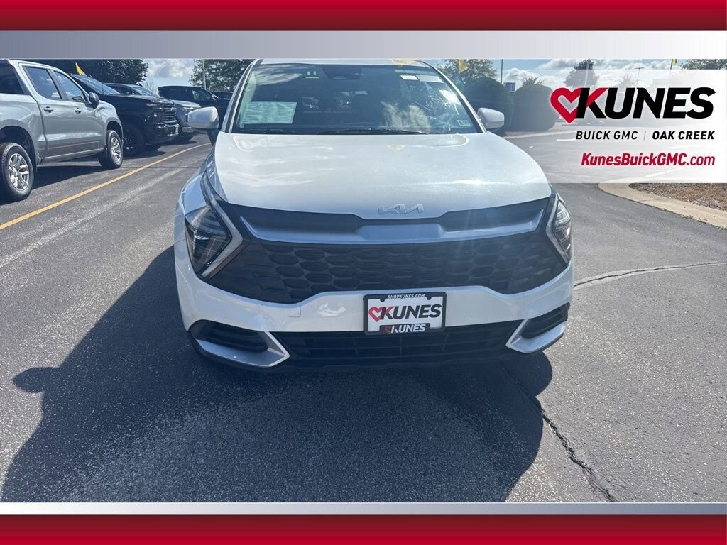 Used 2024 Kia Sportage LX SUV