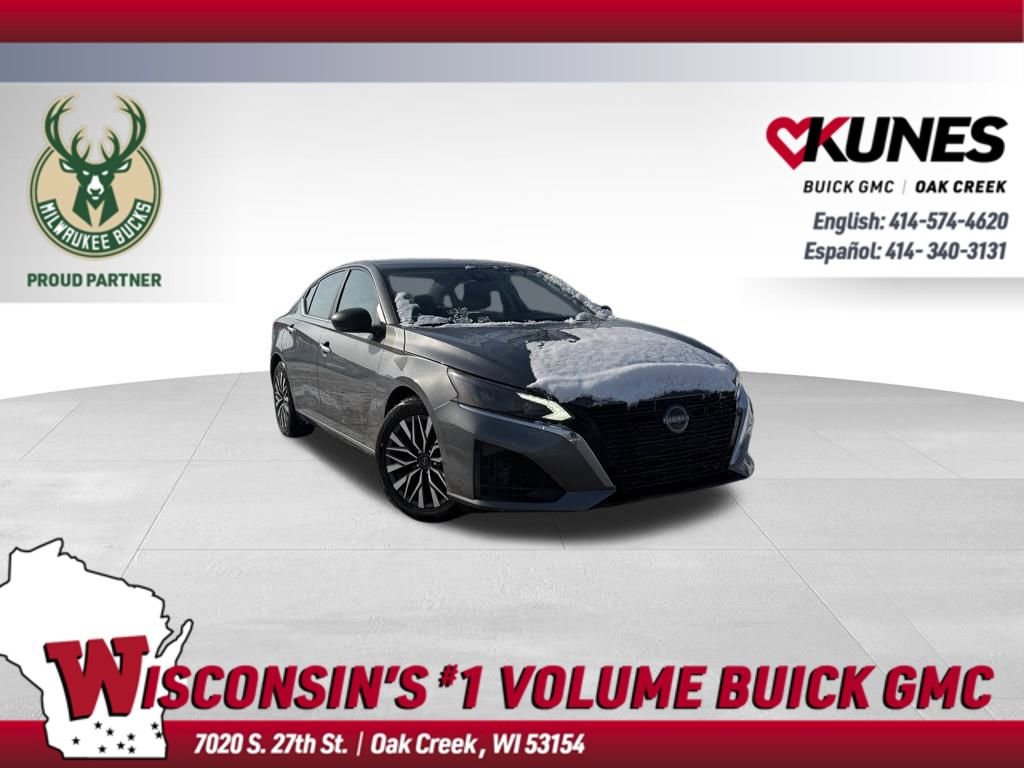 2024 Nissan Altima SV