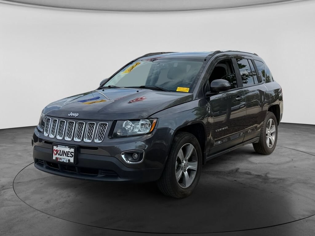 Used 2017 Jeep Compass Latitude 4x4 SUV
