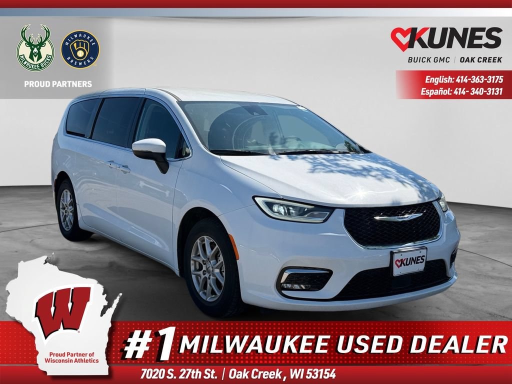 Used 2023 Chrysler Pacifica Touring L Van Passenger Van
