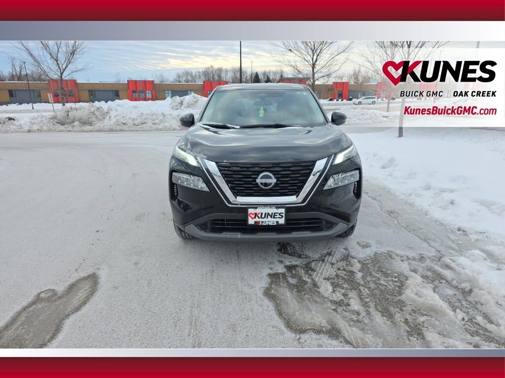 Used 2022 Nissan Rogue SV SUV