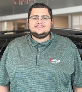 Staff member Ali Altahat from 971d6e0c1bb2