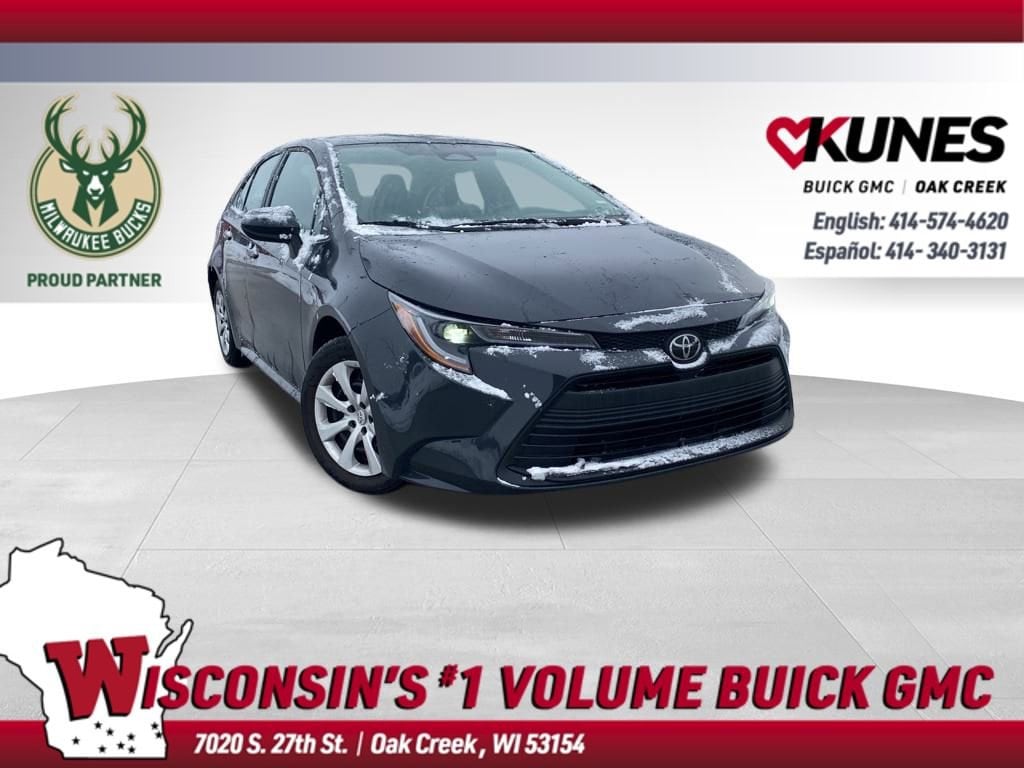 2024 Toyota Corolla LE's photo