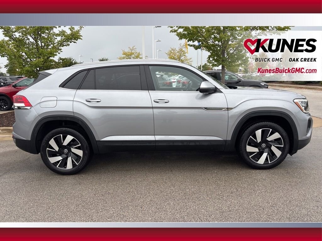 Used 2024 Volkswagen Atlas Cross Sport 2.0T SE w/Technology SUV