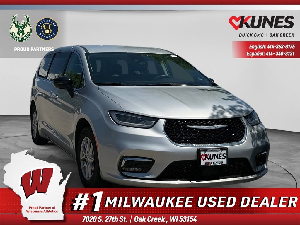 Used 2024 Chrysler Pacifica Touring L Van Passenger Van