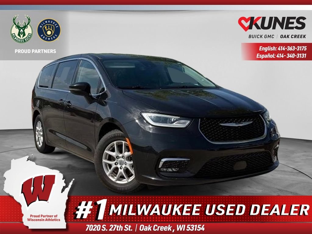 Used 2023 Chrysler Pacifica Touring L Van Passenger Van