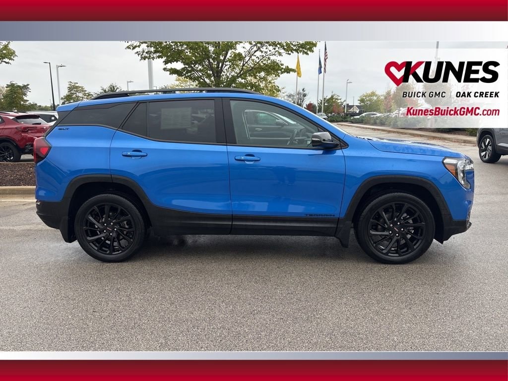 Used 2024 GMC Terrain SLT SUV