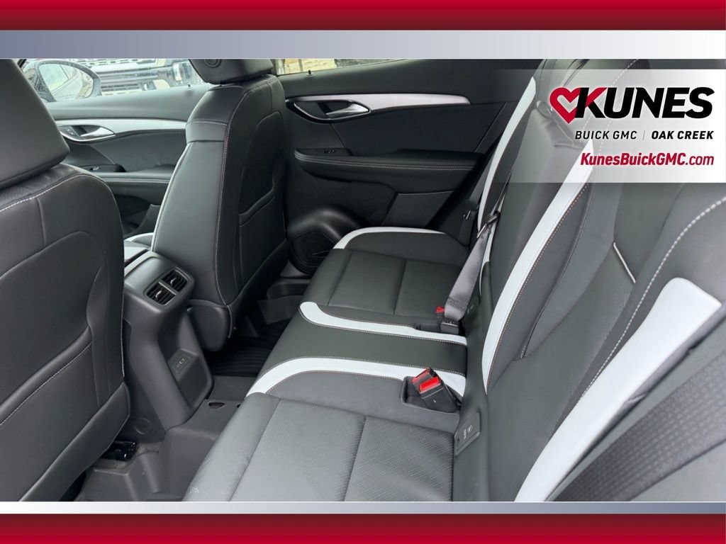 2026 Buick Envision Sport Touring - Photo 6