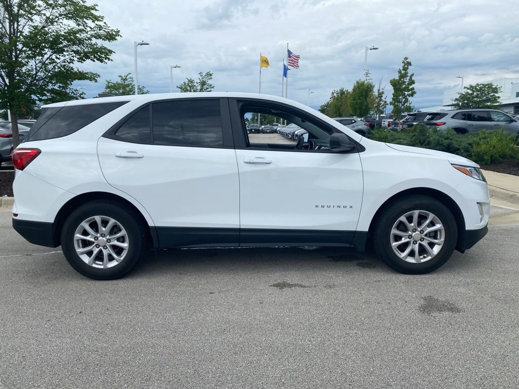 2020 Chevrolet Equinox LS photo 2