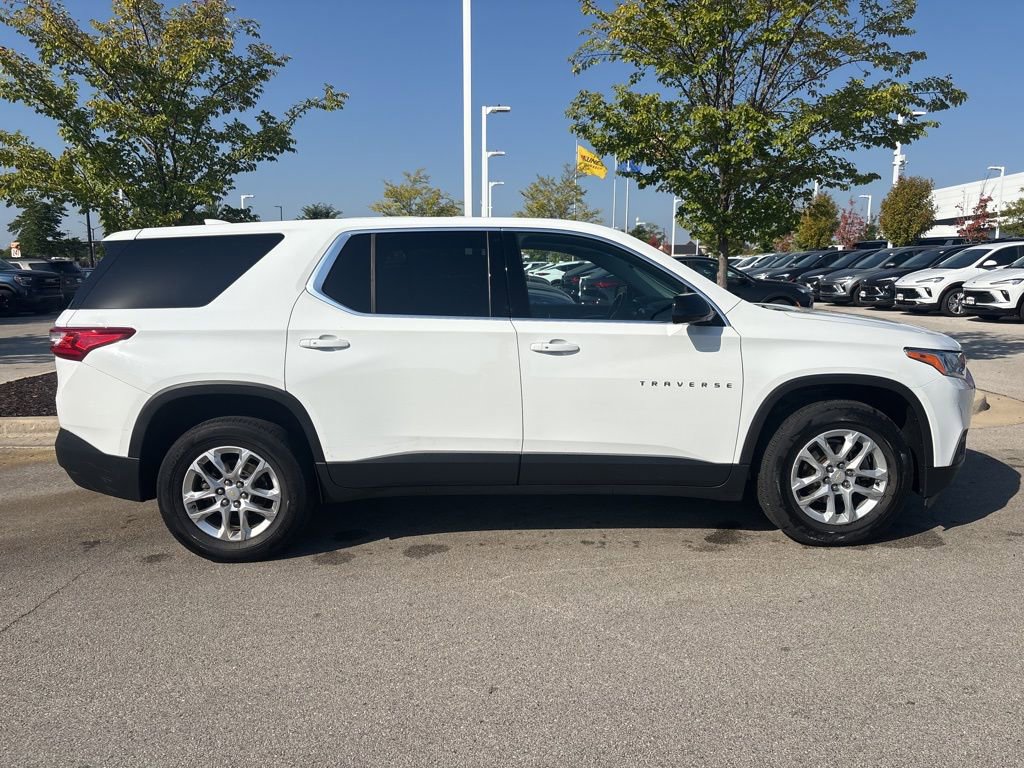 2020 Chevrolet Traverse 1LS photo 2
