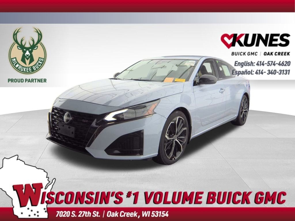 2025 Nissan Altima SR