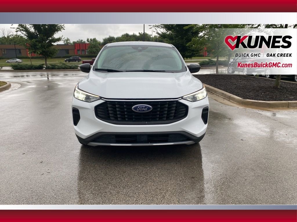 2023 Ford Escape Active photo 2