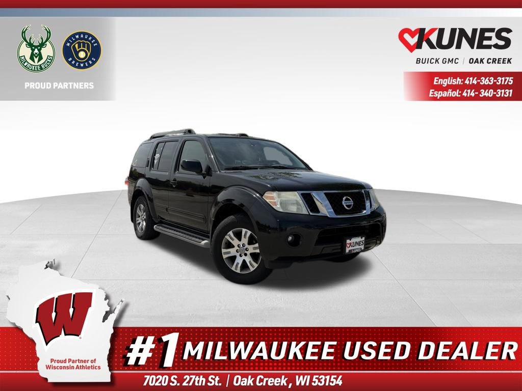 2010 Nissan Pathfinder SE 4x4's photo