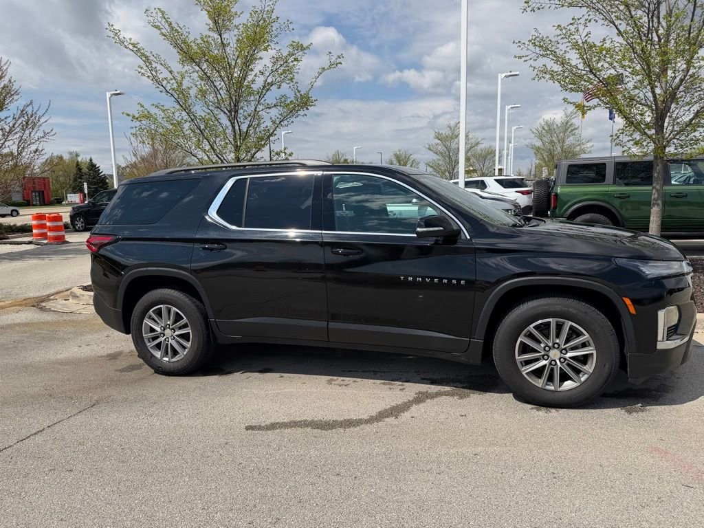 Used 2023 Chevrolet Traverse LT Cloth w/1LT SUV