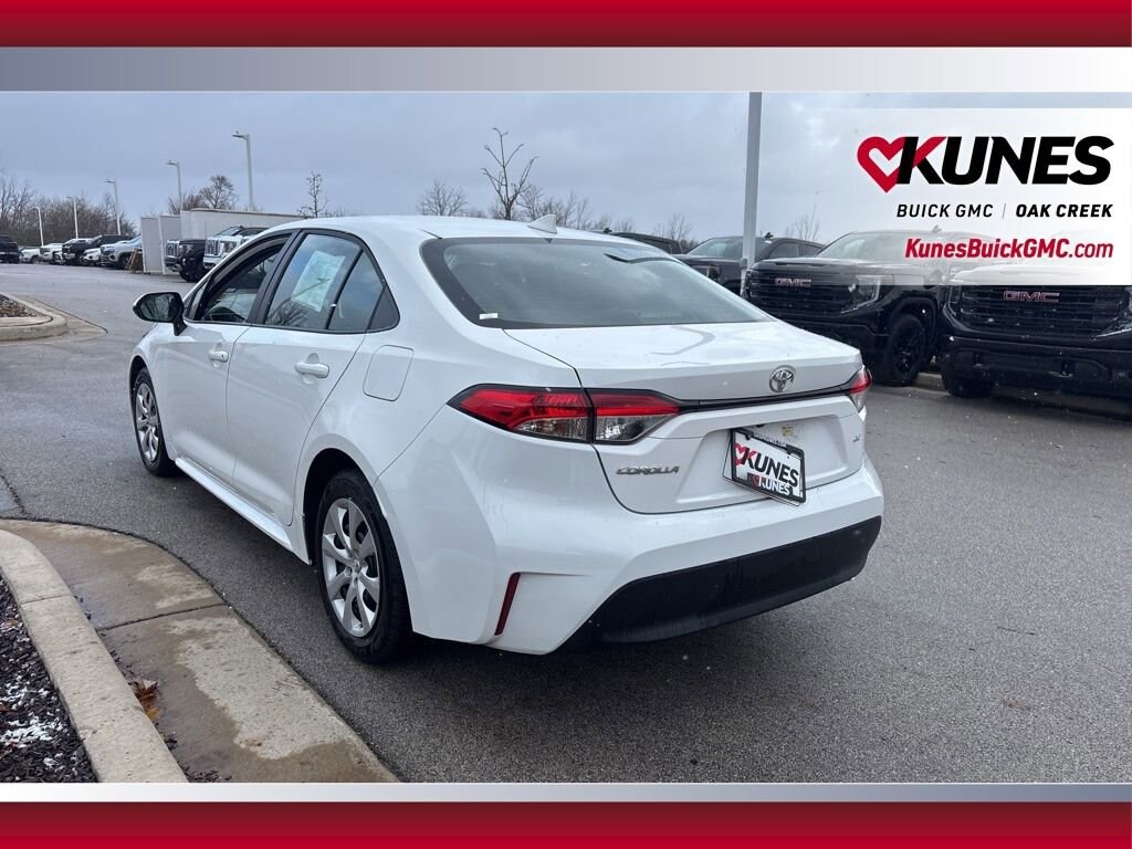 Used 2025 Toyota Corolla LE Sedan