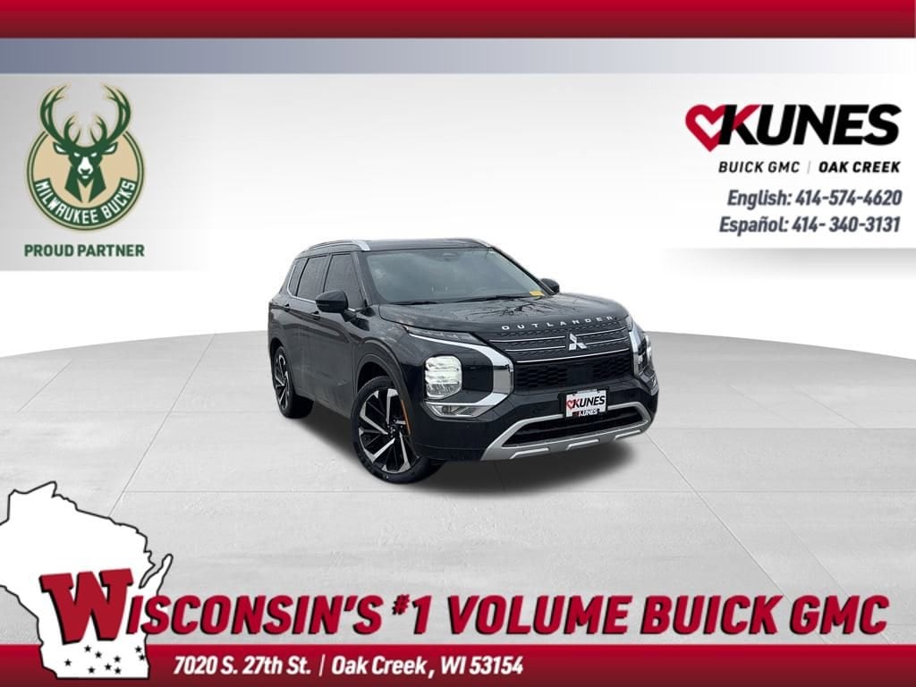 2022 Mitsubishi Outlander SE's photo