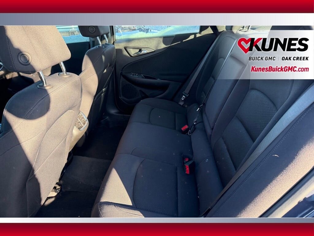 Used 2025 Chevrolet Malibu 1LT Sedan