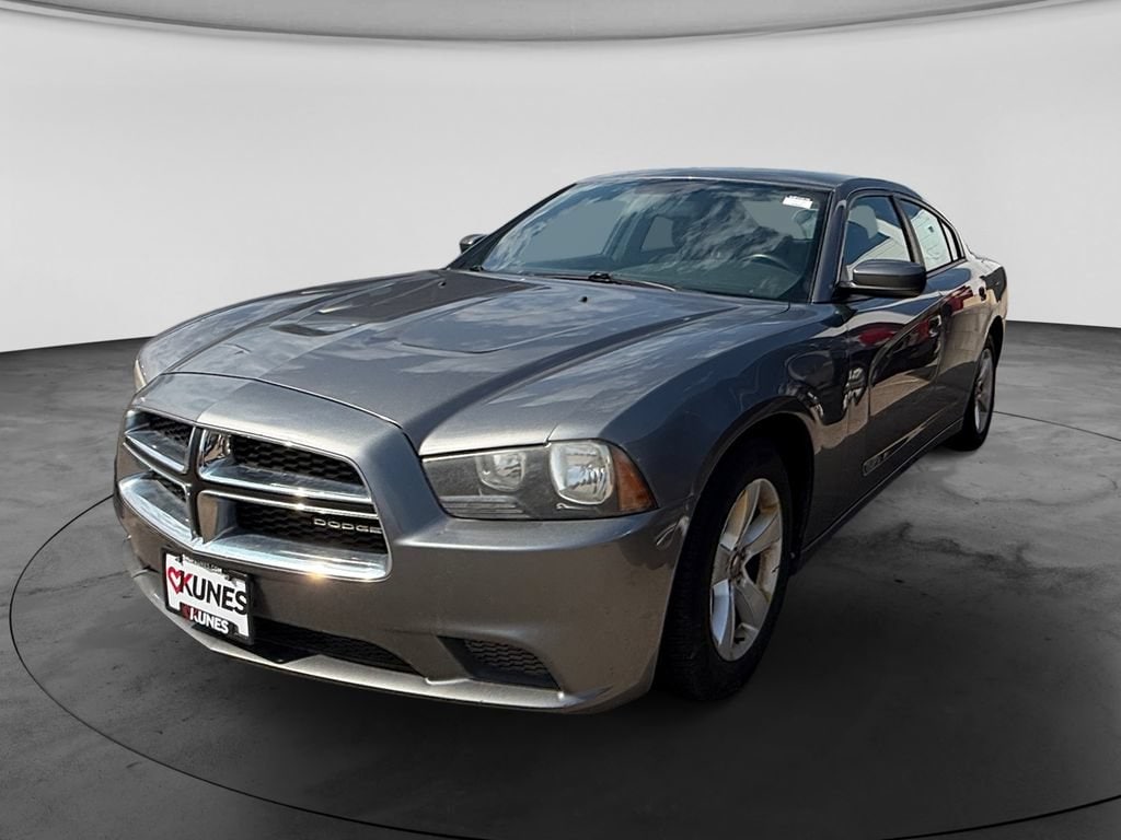 Used 2012 Dodge Charger SE Sedan