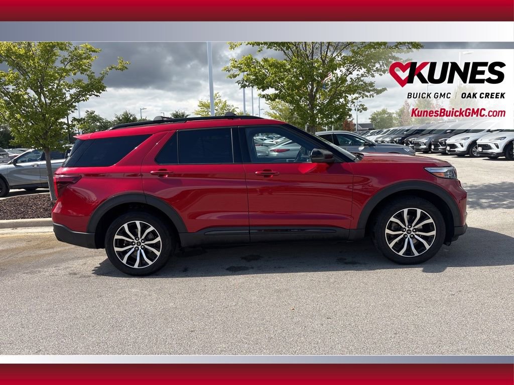 2020 Ford Explorer ST photo 3