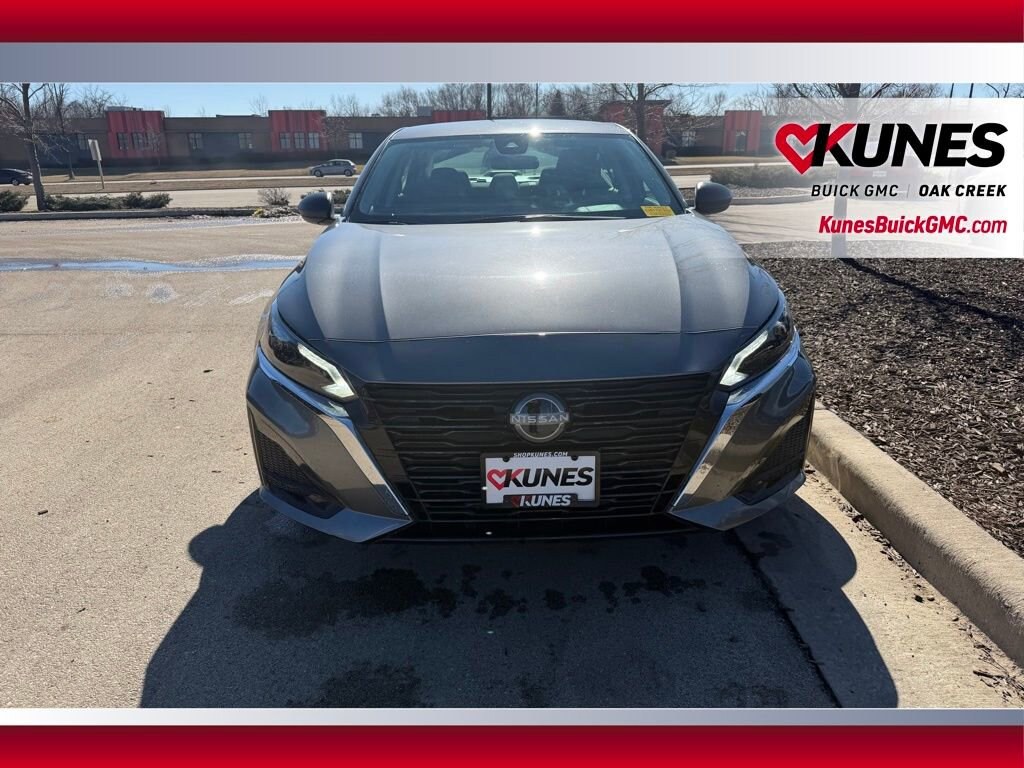 Used 2025 Nissan Altima SV Sedan