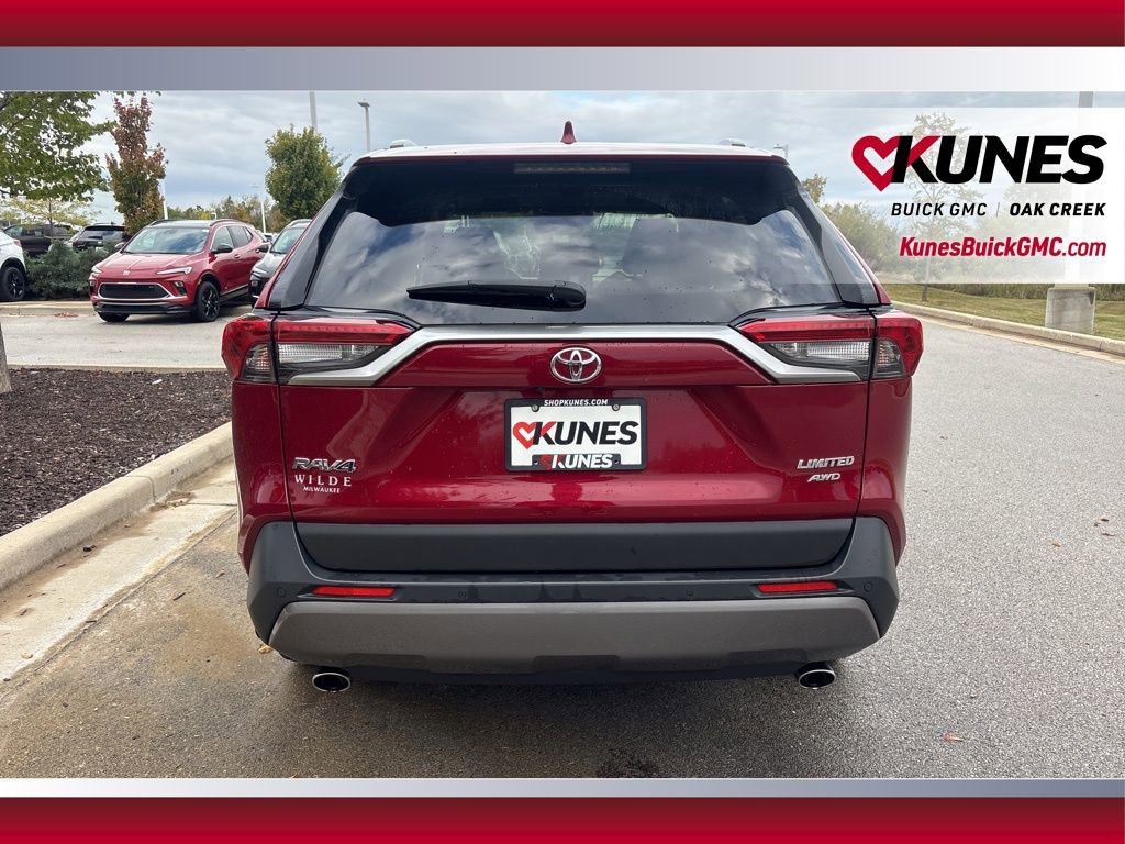 2020 Toyota RAV4 Limited photo 4