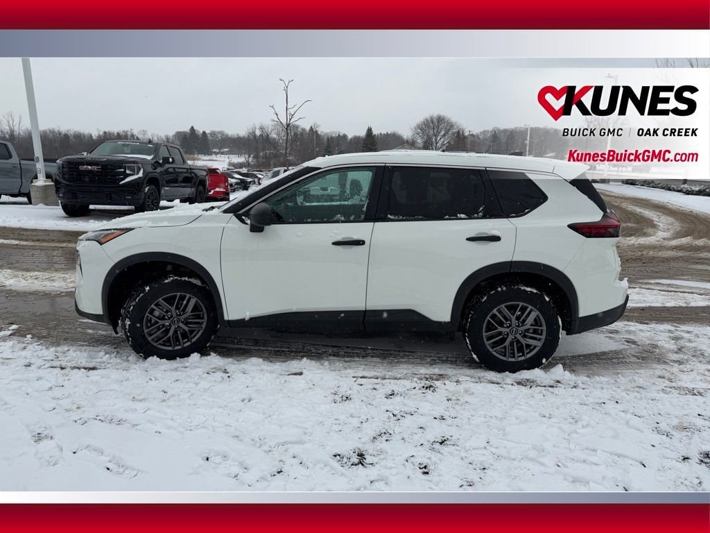 Used 2024 Nissan Rogue S SUV