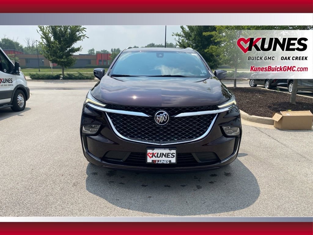 2023 Buick Enclave Avenir photo 2