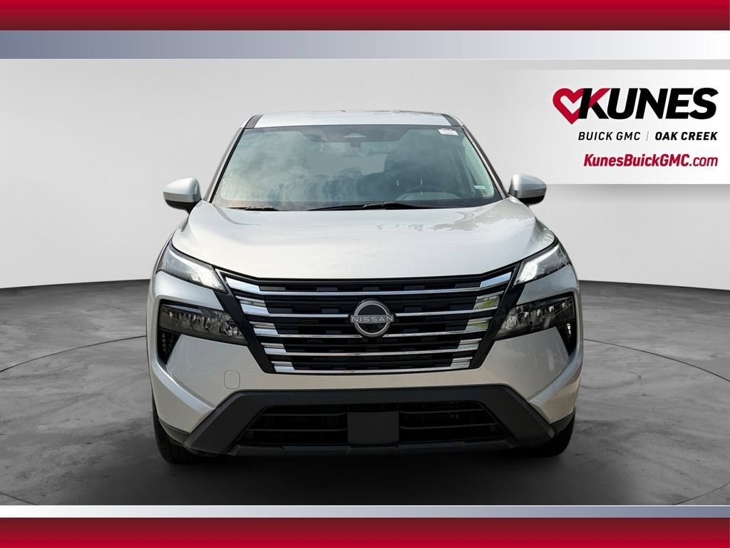 Used 2024 Nissan Rogue SV SUV