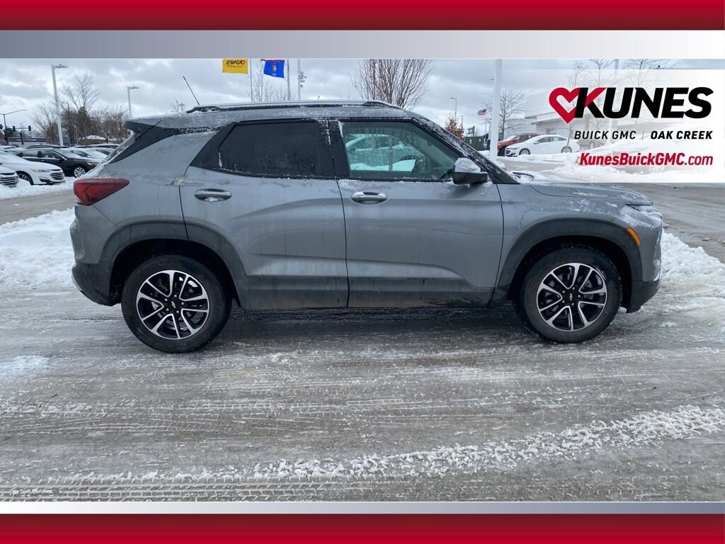 Used 2025 Chevrolet Trailblazer LT SUV