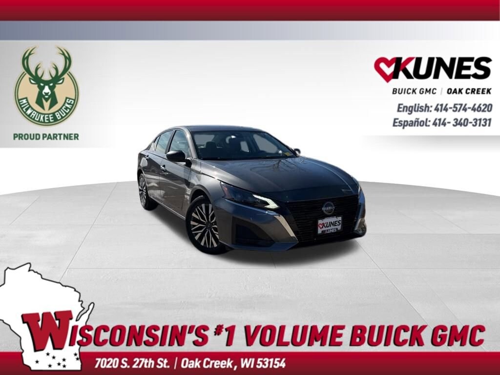 Used 2025 Nissan Altima SV Sedan