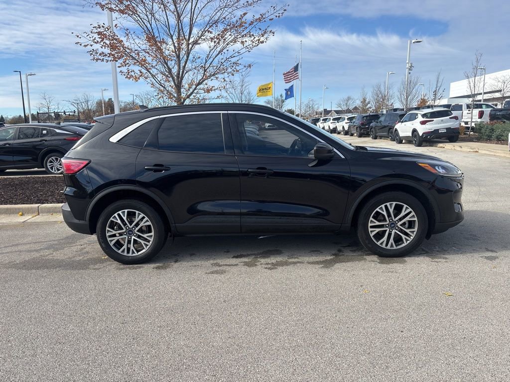 2021 Ford Escape SEL photo 3