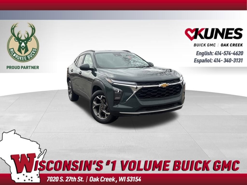 Used 2025 Chevrolet Trax LT SUV