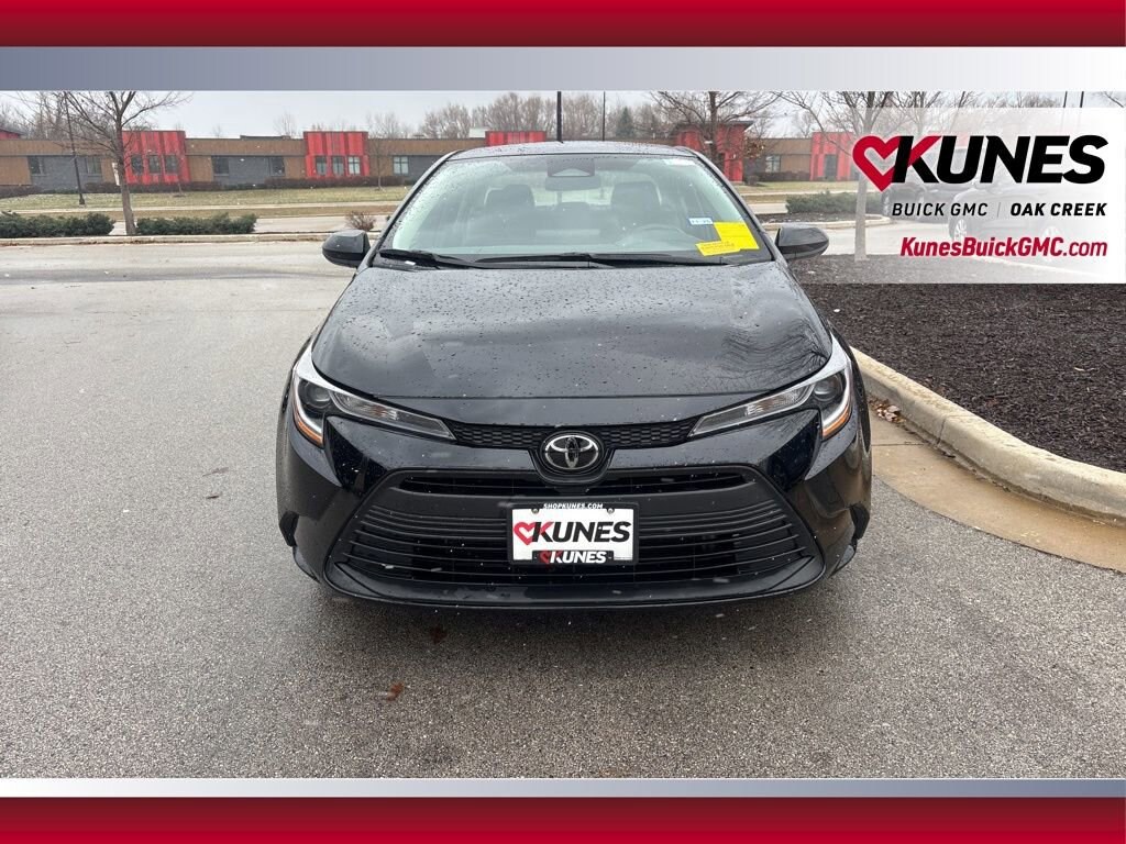 Used 2025 Toyota Corolla LE Sedan