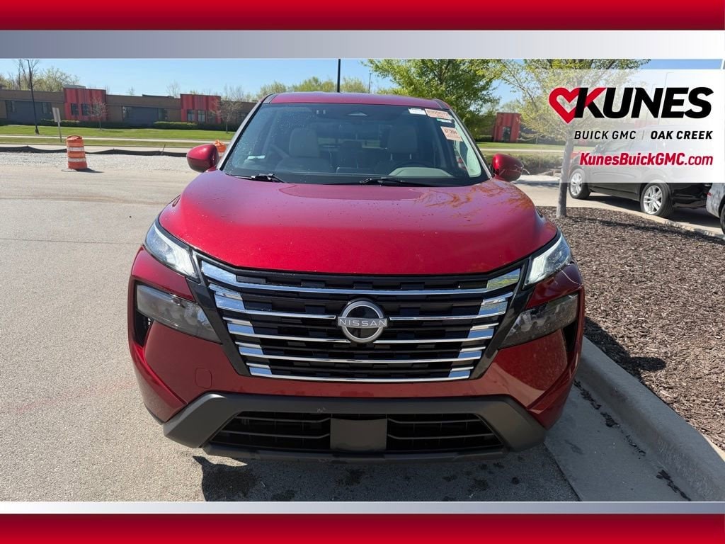 Used 2025 Nissan Rogue SV SUV