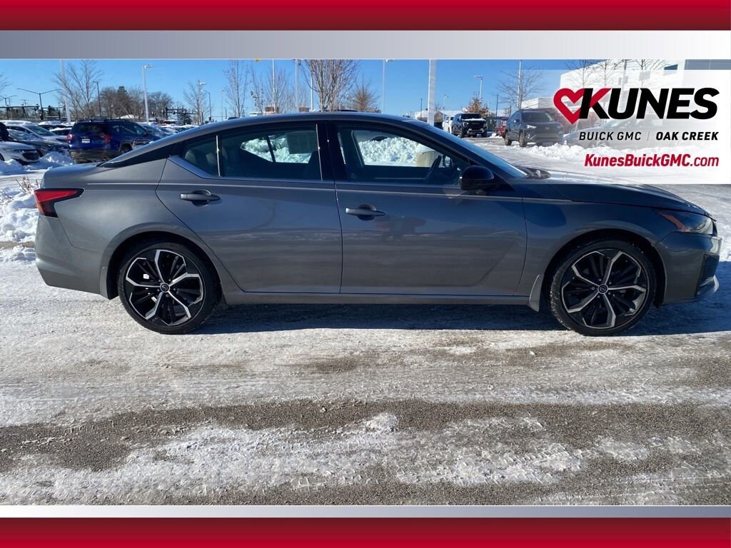 Used 2024 Nissan Altima 2.5 SR Sedan